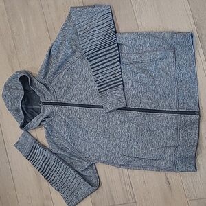 Brooks Jacket Women's Medium Full Zip Grey Run Happy Hooded Activewear Jacket